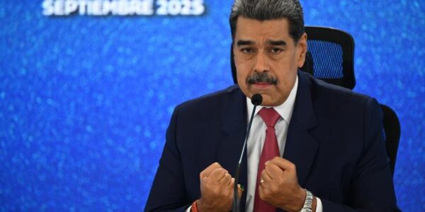 (Multimedia) Maduro: Venezuela no será patio trasero de ningún imperio supremacista 13 8 3