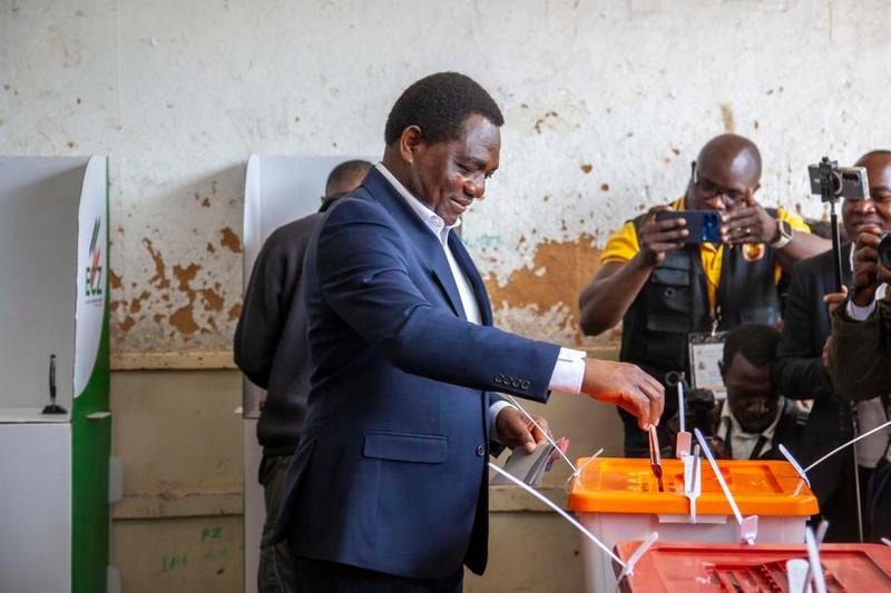 (Multimedia) Hichilema gana la reelección en los comicios presidenciales de Zambia 1 11 5 9