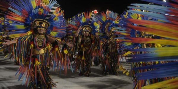 (Multimedia) Grupo Especial cierra el Carnaval de Río entre ancestralidad y homenajes 17 11 6 3