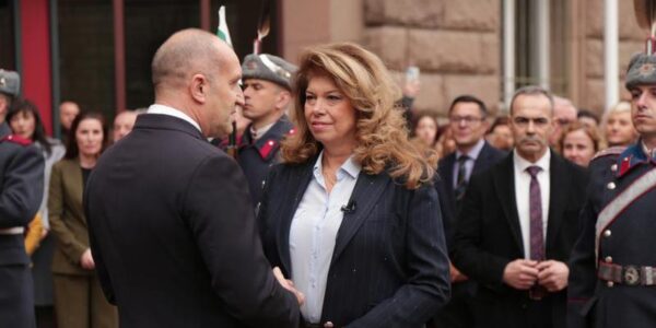 (Multimedia) Bulgaria celebrará elecciones anticipadas el 19 de abril, anuncia presidenta 15 13 6 3