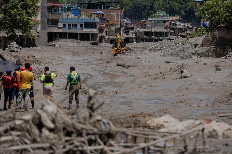 (Multimedia) Hay 579 muertos y 1.924 desaparecidos tras inundaciones en Nepal, dice autoridad de gestión de desastres 1 14 8 8