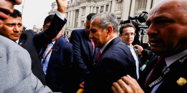 (Multimedia) Expresidente peruano Ollanta Humala abandona prisión tras fallo de máximo Tribunal 12 16 22