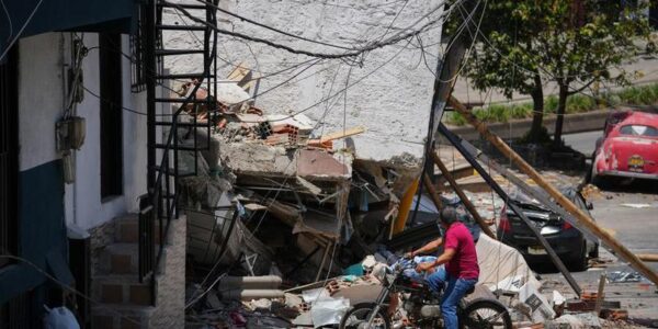 (Multimedia) Asciende a 304 cifra de muertos por sismo del 10 de agosto en Colombia 11 17 4 10
