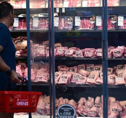 (Multimedia) Brasil registra inflación de 4,26% en todo 2025, el menor nivel desde 2018 2 18 1 4