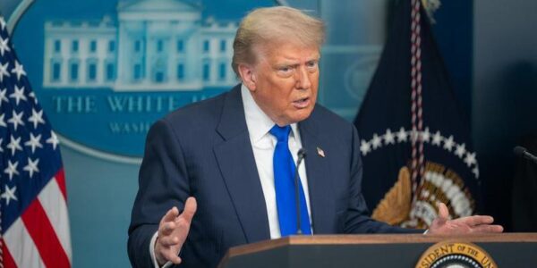 (Multimedia) EE. UU. podría atacar pronto sitio nuclear iraní, dice Trump y afirma que conflicto con Irán es "pan comido" 14 2 2 11