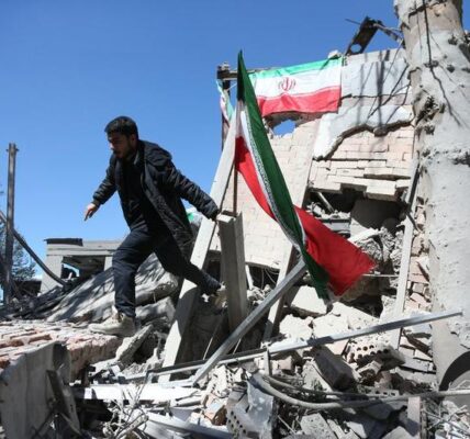 (Multimedia) Canciller iraní advierte a EE. UU. contra acciones "temerarias" 3 2 22