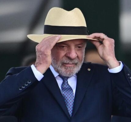 (Multimedia) Reducción de tasas y superávit sin cortar gasto social son dos objetivos de Lula en caso de ser reelecto en Brasil 2 2 23