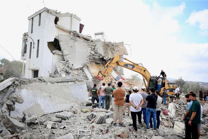 (Multimedia) Ataques israelíes dejan 11 muertos y cinco heridos en sur del Líbano 1 28 17