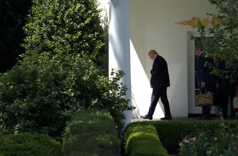 (Multimedia) Nivel de aprobación de Trump cae a 33 por ciento, señala encuesta 1 3 5 10
