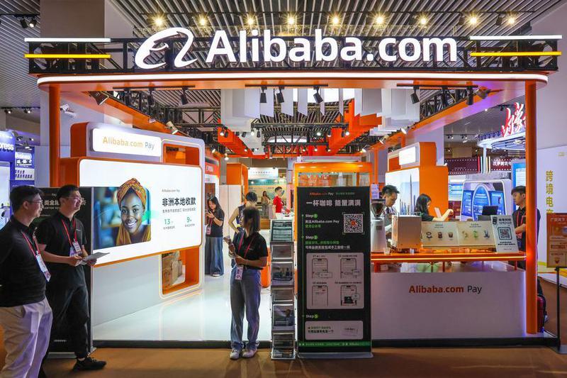 (Multimedia) Alibaba presenta su último modelo de IA con capacidades mejoradas de codificación y razonamiento 1 30 15