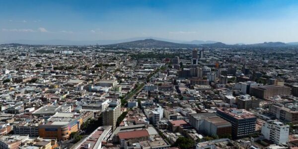 México busca mejorar calidad del aire con nuevas reglas para importación de vehículos diésel 14 37 8