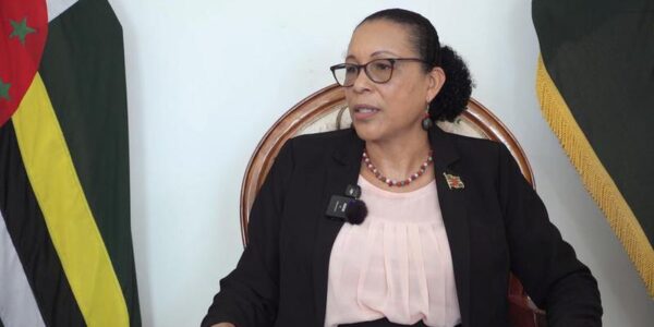 (Multimedia) Entrevista: "Espero aprender de la experiencia china en reunión global de líderes sobre la mujer", dice presidenta de Dominica 16 40 7