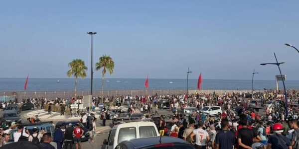 España despliega totalmente la barrera marítima mientras sube cifra de muertos de crisis migratoria en Ceuta 12 47 11