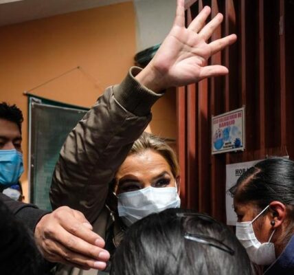 Tribunal de Justicia de Bolivia anula sentencia contra la expresidenta Áñez y dispone su libertad 3 48 7