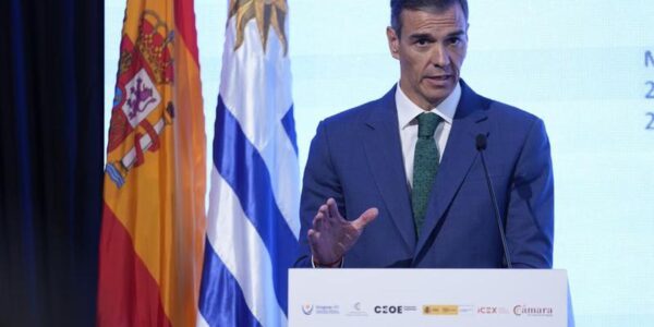 (Multimedia) Presidente del Gobierno español aboga en Uruguay por concreción de acuerdo Mercosur-UE 13 5 9 1