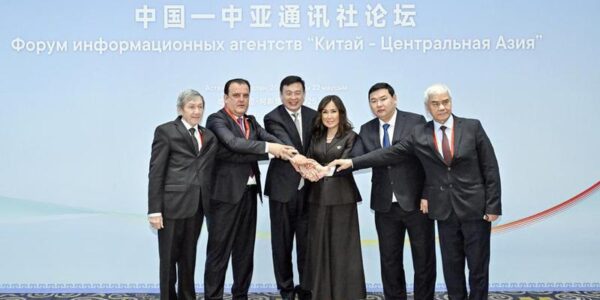 (Multimedia) Realizan foros sobre desarrollo de cooperación China-Asia Central y comunicación internacional en Ruta de la Seda en Astaná 11 50 1