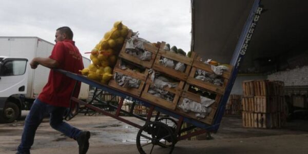 (Multimedia) Tarifas de EE. UU. podrían costar a Brasil 31.000 millones de dólares y más de un millón de empleos 12 6 9 1