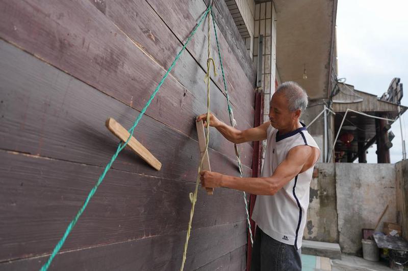 (Multimedia) Tifón Saudel toca tierra en la costa este de China 1 6 9 6