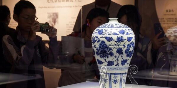 De la arcilla al arte: Herencia e innovación de Jingdezhen inspiran a ceramistas españoles 12 68 6