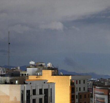 (Multimedia) Tanquero petrolero iraní sufre ataque con misiles de EE. UU. cerca de la isla de Jarg 2 7 2 11