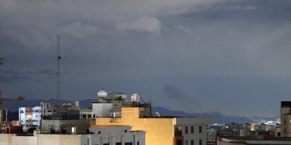 (Multimedia) Tanquero petrolero iraní sufre ataque con misiles de EE. UU. cerca de la isla de Jarg 11 7 2 11