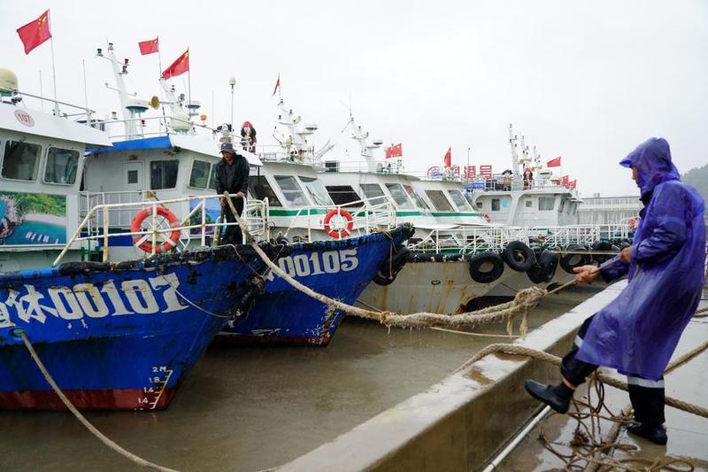 China emite alerta azul ante proximidad del tifón Dolphin 1 71 6