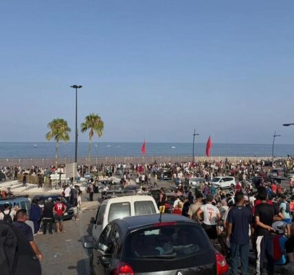 Pierden la vida 100 personas en cruce fronterizo masivo a enclave español de Ceuta, informa líder local 3 76 5