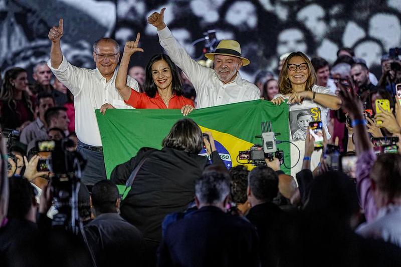 (Multimedia) Entrevista: EE. UU. amplía presión sobre campaña en la que Lula busca reelección, dice experta brasileña 1 9 1 11