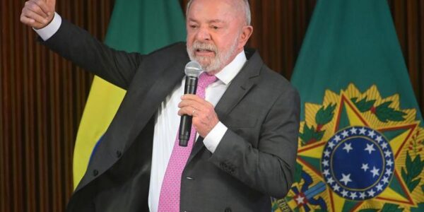 (Multimedia) Partido de los Trabajadores de Brasil nomina oficialmente a Lula como candidato para cuarto mandato 10 9 21