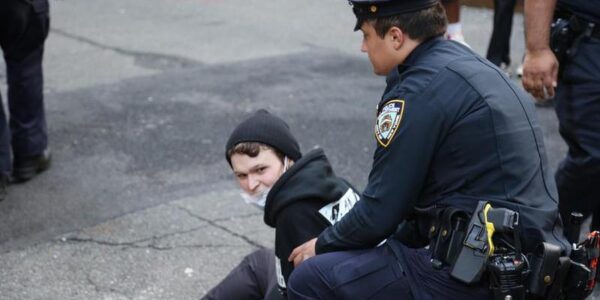 EEUU deporta a más de 2.400 indios este año, dice cancillería india 12 123 1