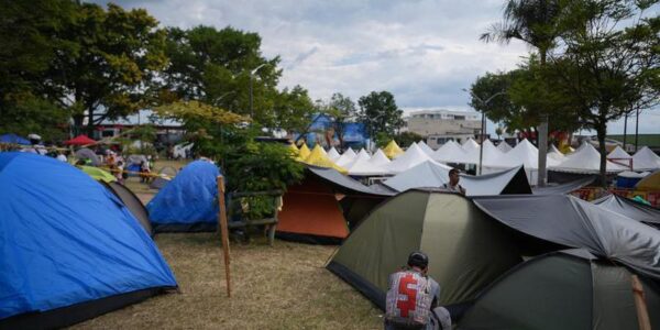 (Multimedia) De la Espriella firma decreto de emergencia económica por terremoto de magnitud 7,4 12 5 6 6