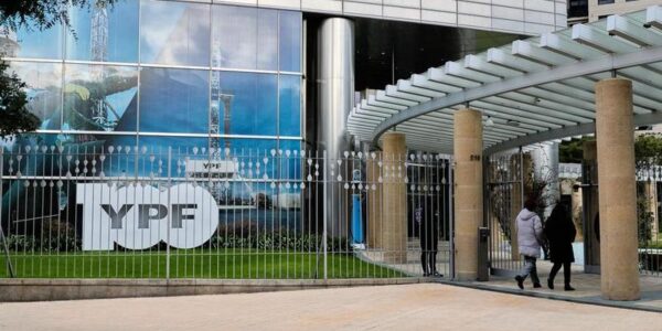 Gobierno de Argentina apela fallo de Corte de EEUU sobre caso de petrolera YPF 11 91 1