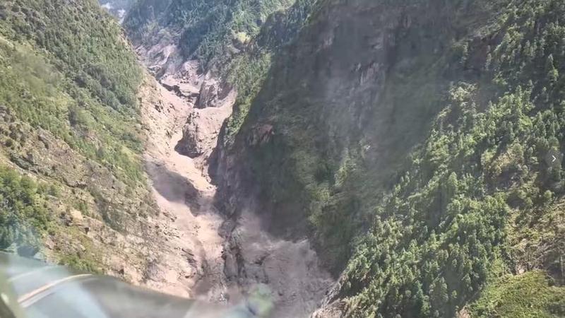 Casi 100 ciudadanos chinos siguen desaparecidos en lado nepalí tras avalancha de lodo, afirma cancillería china 1 170 4