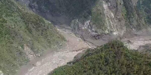 Banco central de China eleva apoyo financiero a Xizang afectado por desastre 11 174 4