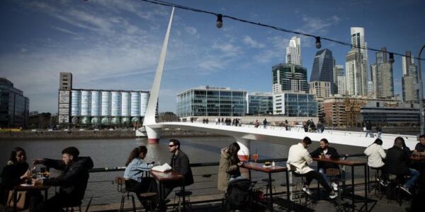 (Multimedia) Resumen: Internacionalización del renminbi abre nuevas oportunidades de negocios en Argentina 12 20 7 1