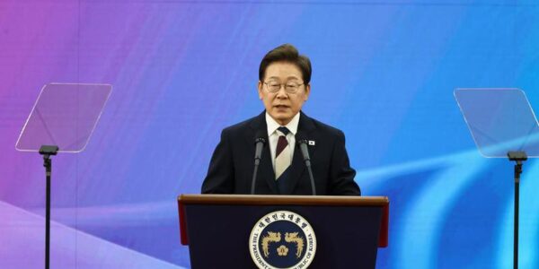 (Multimedia) Índice de aprobación del presidente surcoreano cae al 65,2 por ciento, según encuesta 14 21 3 2