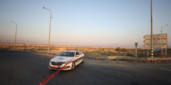 (Multimedia) Palestina dice que Israel cerrará indefinidamente el principal cruce entre Cisjordania y Jordania 13 22 5 1