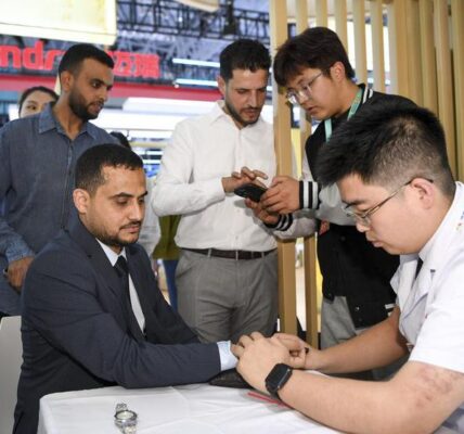 Digital intelligence propels traditional Chinese medicine onto global stage 2 24 1 2