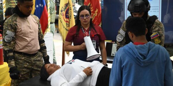 (Multimedia) Venezuela cierra simulacro nacional ante desastres y conflictos armados 15 25 6 1
