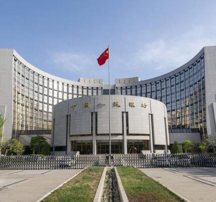 (Multimedia) Banco central de China reanudará compra de bonos del tesoro en mercado abierto 3 32 7