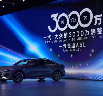 (Multimedia) China da bienvenida a mayor inversión europea en autos, dice Ministerio de Comercio 3 32 8