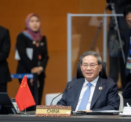 (Multimedia) Ampliación: China salvaguardará sistema multilateral de comercio con mayor determinación, afirma premier 2 39 5