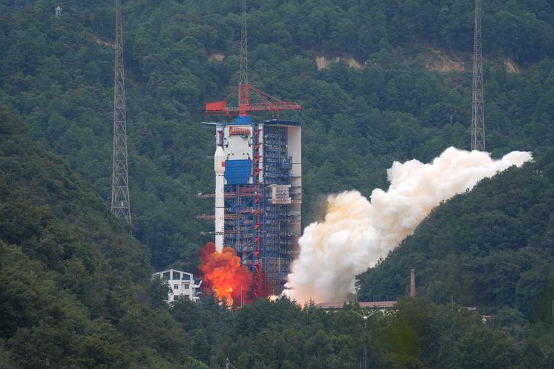(Multimedia) China lanza con éxito un nuevo satélite 1 43 4