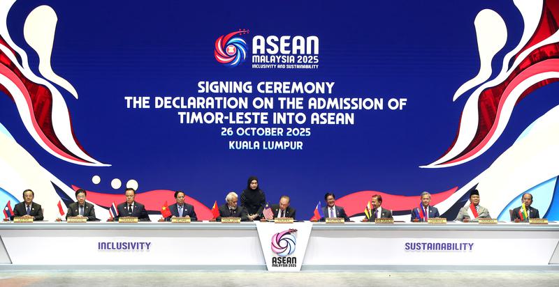Timor-Leste becomes ASEAN's 11th member 1 5 3 2