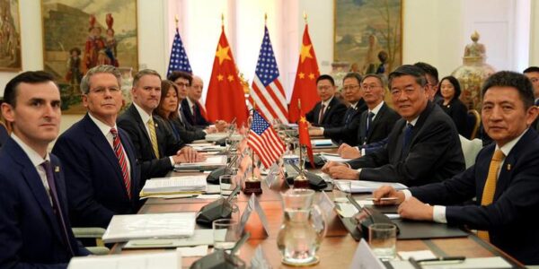 (Multimedia) Equipos de China y EE. UU. se reúnen por segundo día para negociaciones económicas y comerciales en Madrid 14 5 5 1