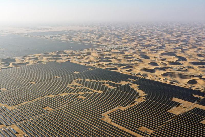 (Multimedia) Tecnología fotovoltaica combate desertificación y genera beneficios ecológicos y económicos en regiones áridas del oeste de China 1 8 5 2