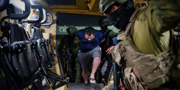 (Multimedia) Ecuador anuncia ofensiva más agresiva para "nueva fase de la guerra" contra crimen organizado 15 9 3 1