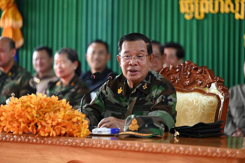 (Multimedia) Presidente de Senado camboyano insta a fuerzas armadas a actuar con moderación ante reanudación de conflicto con Tailandia 1 29 2