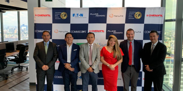 Summit Data Center LATAM 2025: IA, sustentabilidad y el futuro de los centros de datos serán temas centrales 13 Voceros