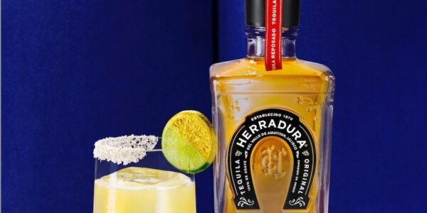 Brilla el origen del reposado en Concours Mondial de Bruxelles: Casa Herradura gana Medalla 15 Herradura e1759988338136